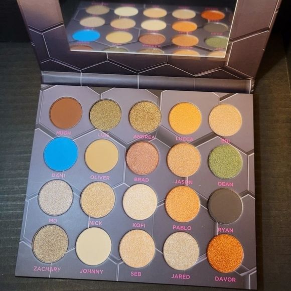 BeeBeauty London Barbarella Eyeshadow Palette - Picture 3 of 5